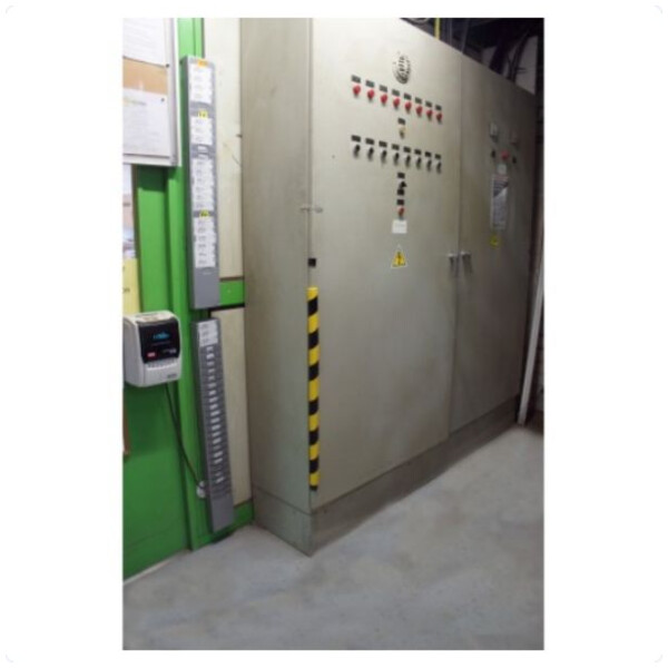 Protection angle mousse