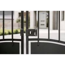 Serrure en applique pour grille et portail a cylindre europeen "protect"